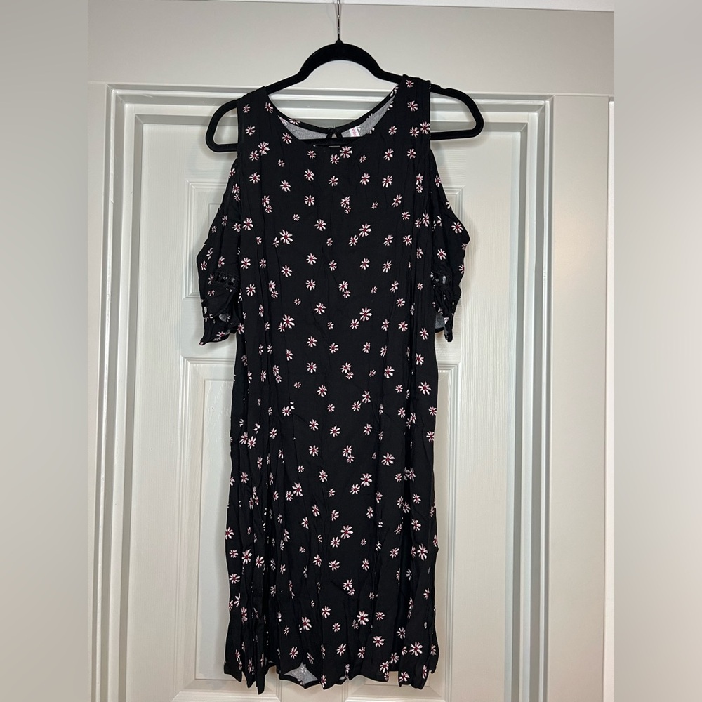 Women’s Cold Shoulder Dress